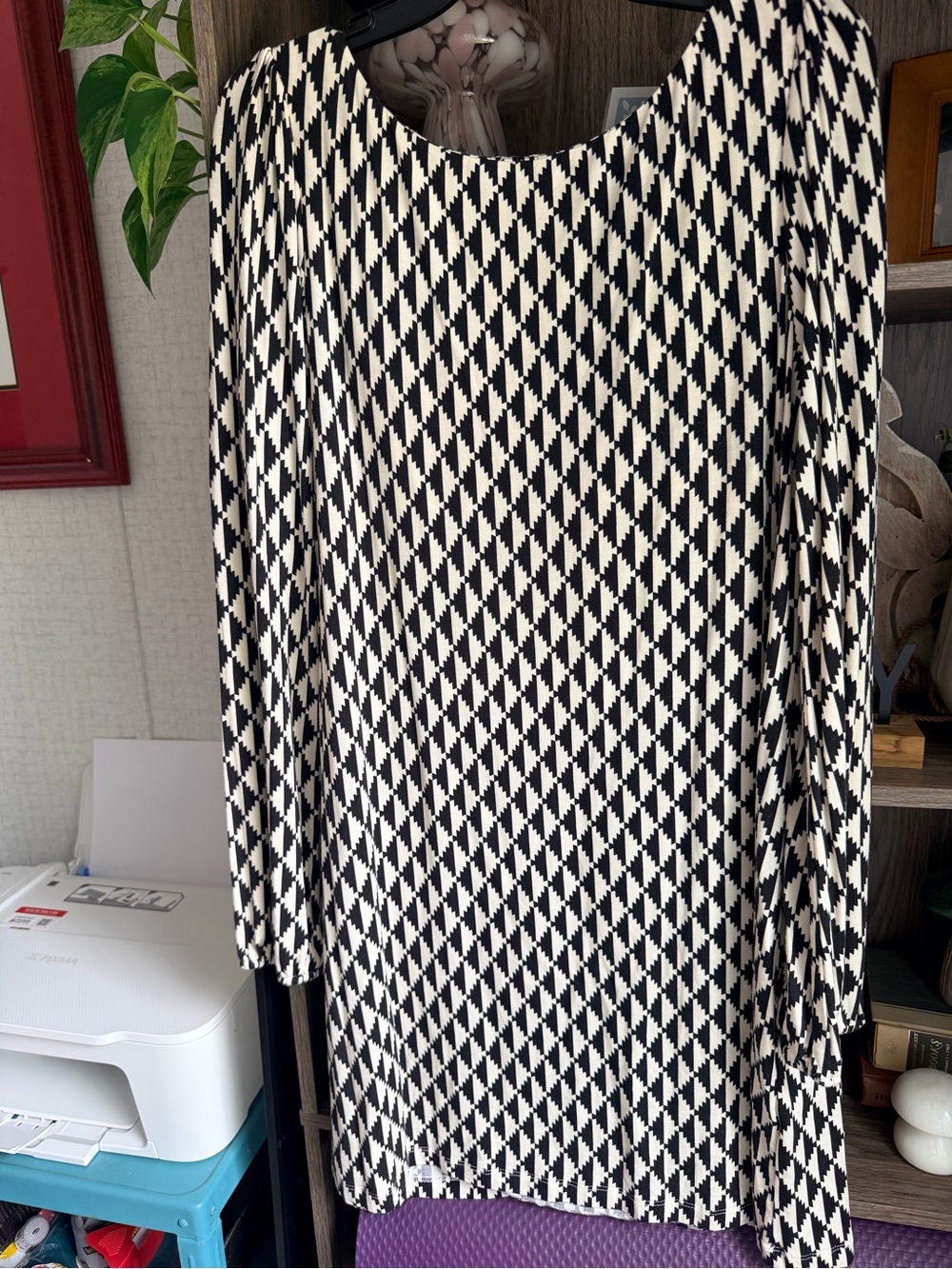 Tart Black and White Geometric Long Sleeve Dress